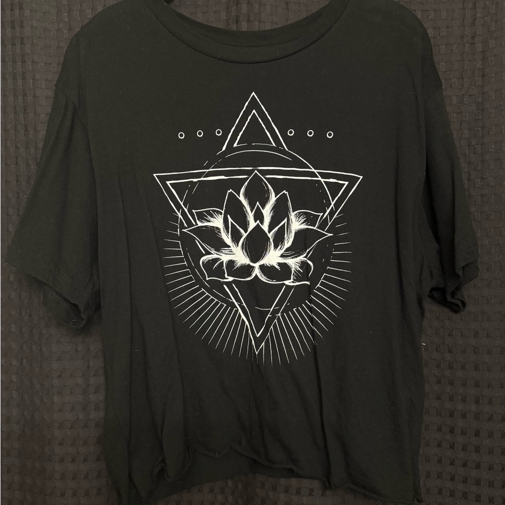 Lotus Graphic Tee